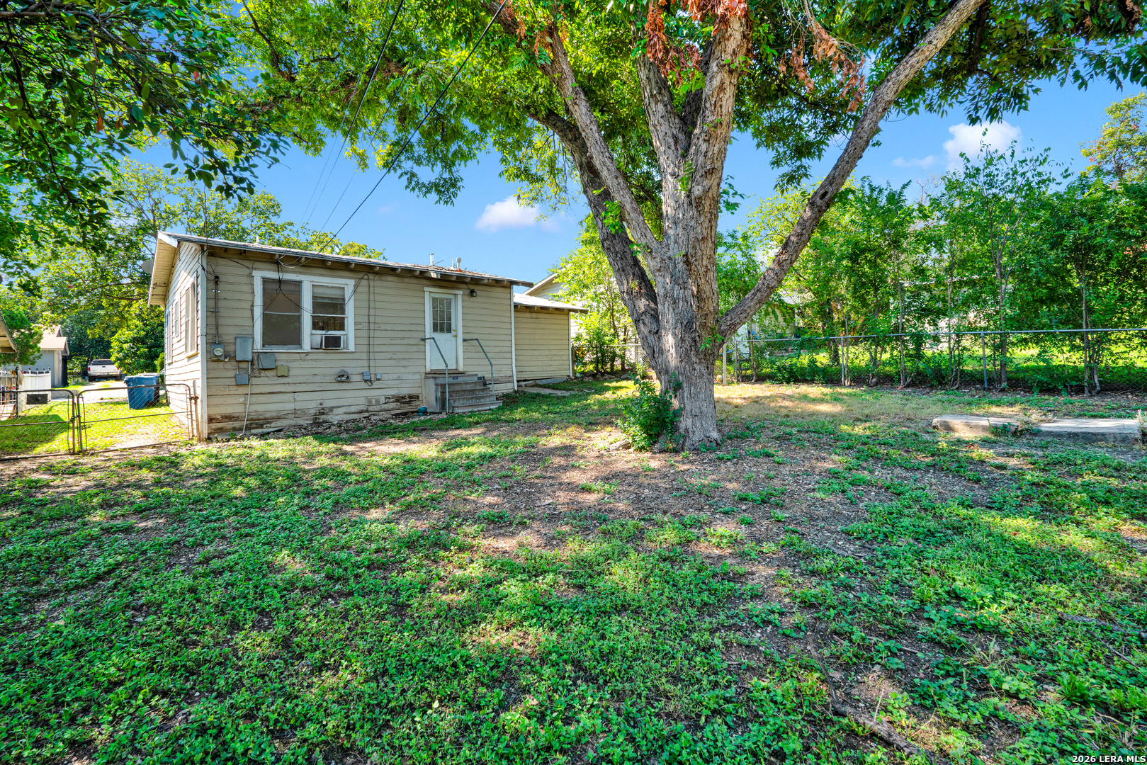 1611 Lee Hall San Antonio TX 78201