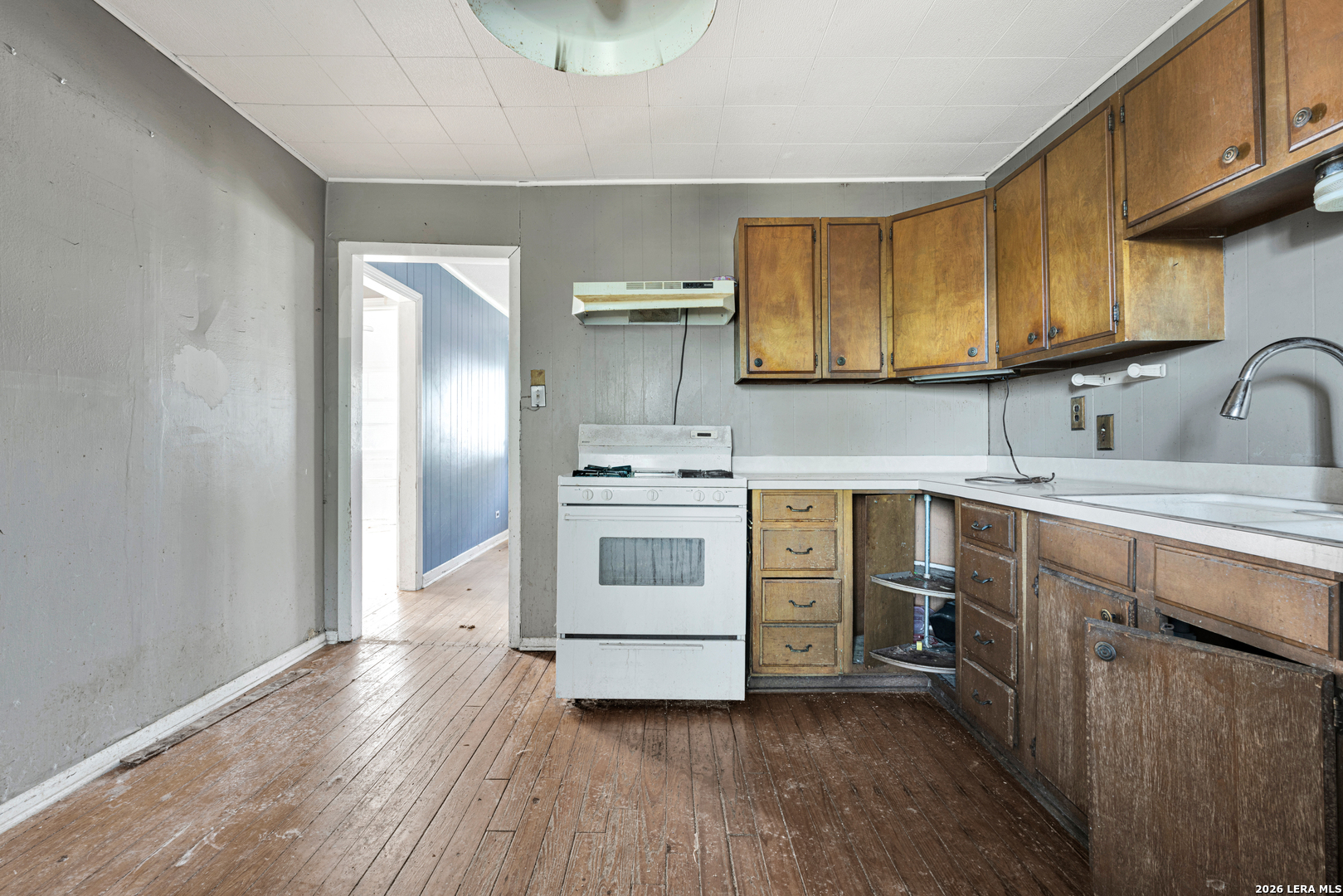 1611 Lee Hall San Antonio TX 78201
