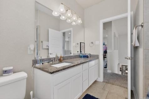 220 Comanche Trail Cibolo TX 78108