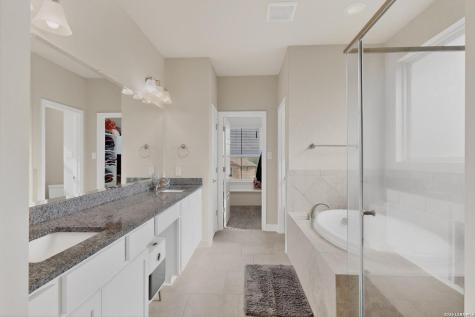 220 Comanche Trail Cibolo TX 78108