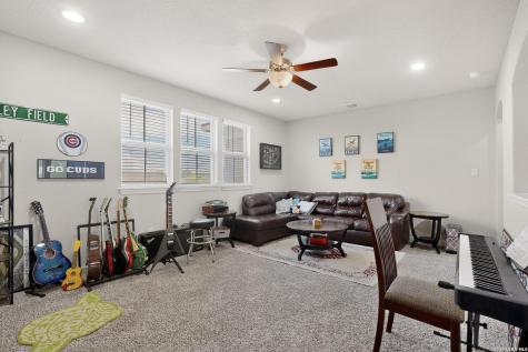 220 Comanche Trail Cibolo TX 78108
