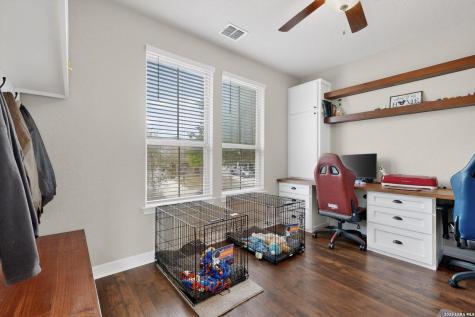 220 Comanche Trail Cibolo TX 78108