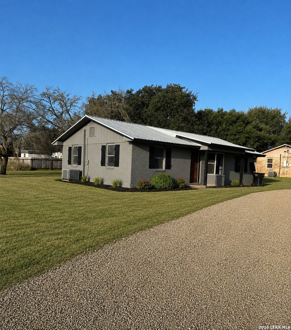 1012 E San Marcos Street Pearsall TX 78061