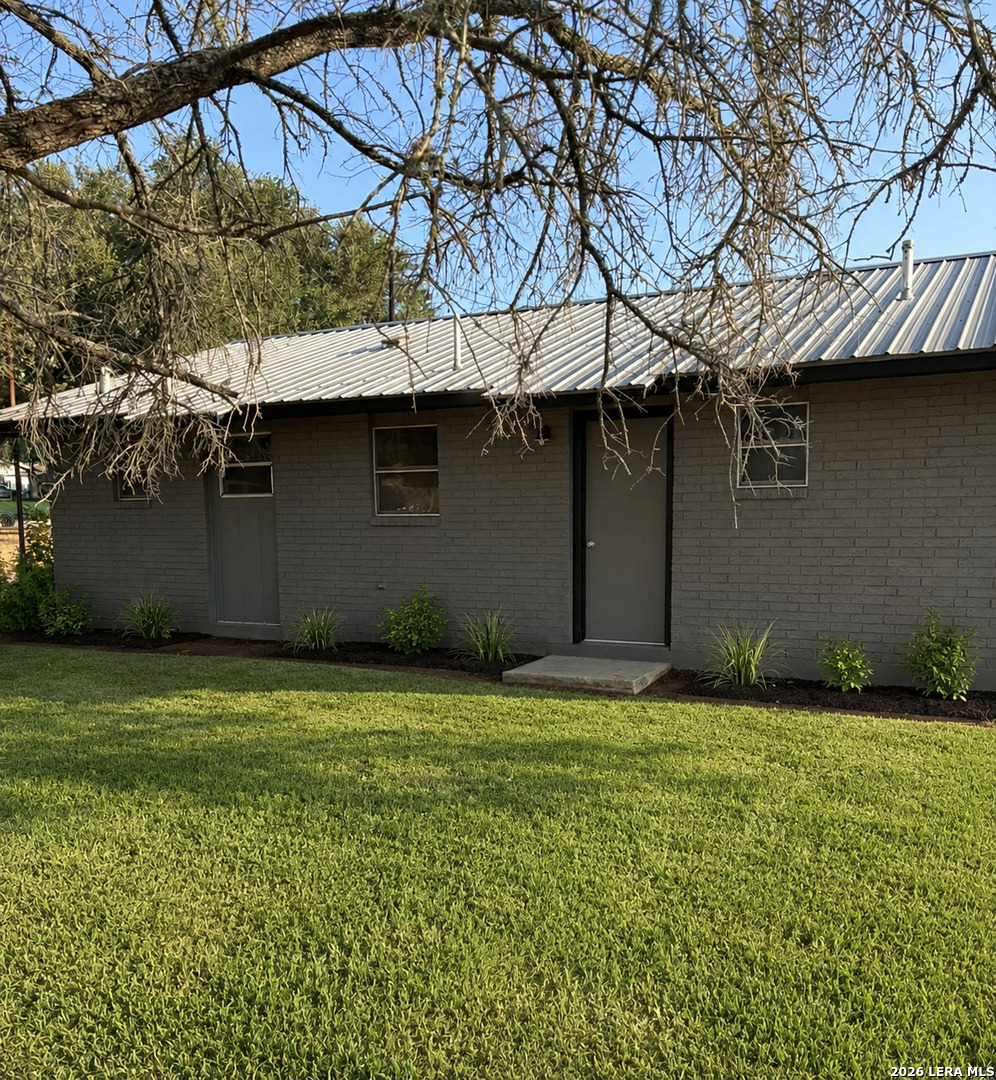 1012 E San Marcos Street Pearsall TX 78061