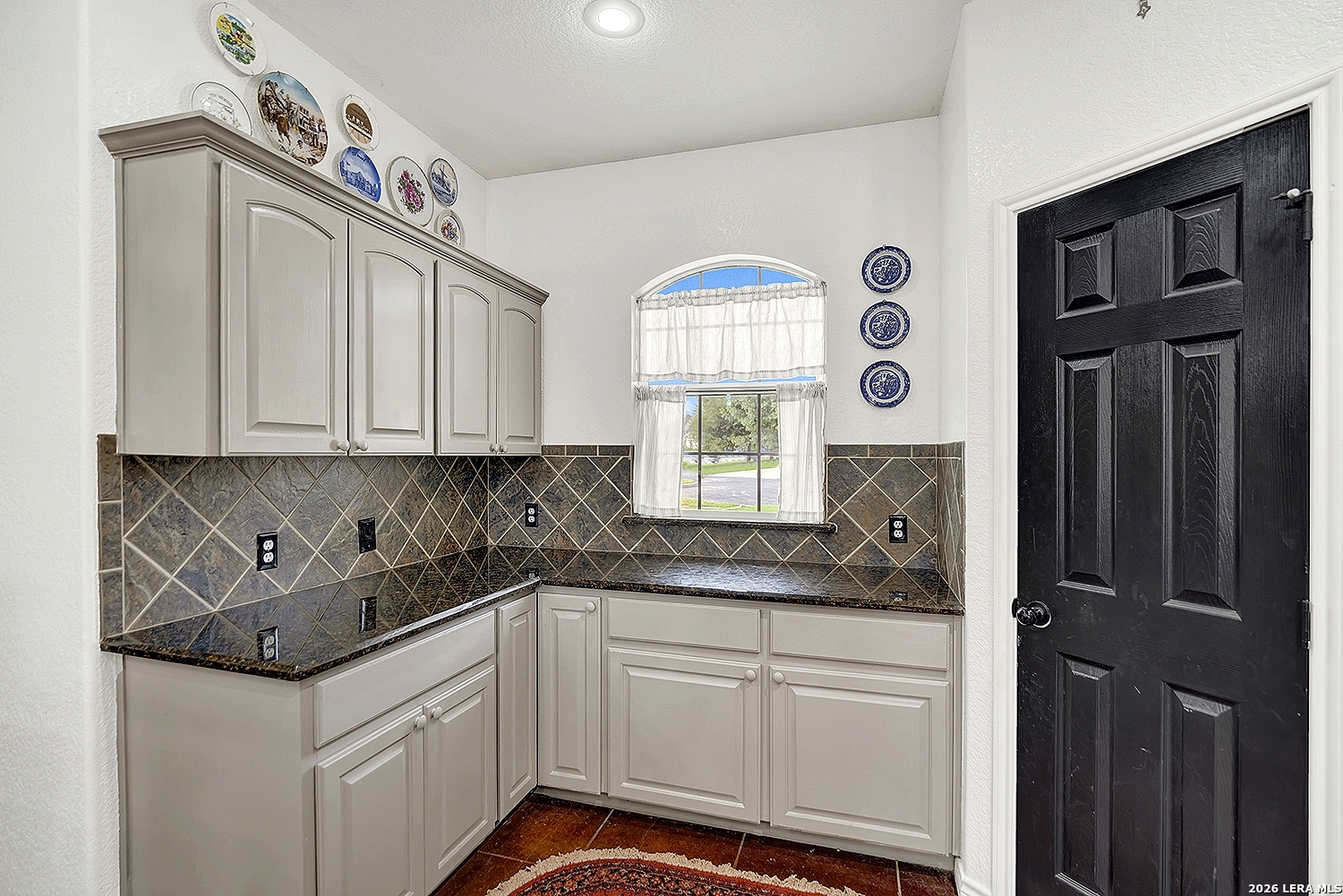 112 Park Way Poth TX 78147