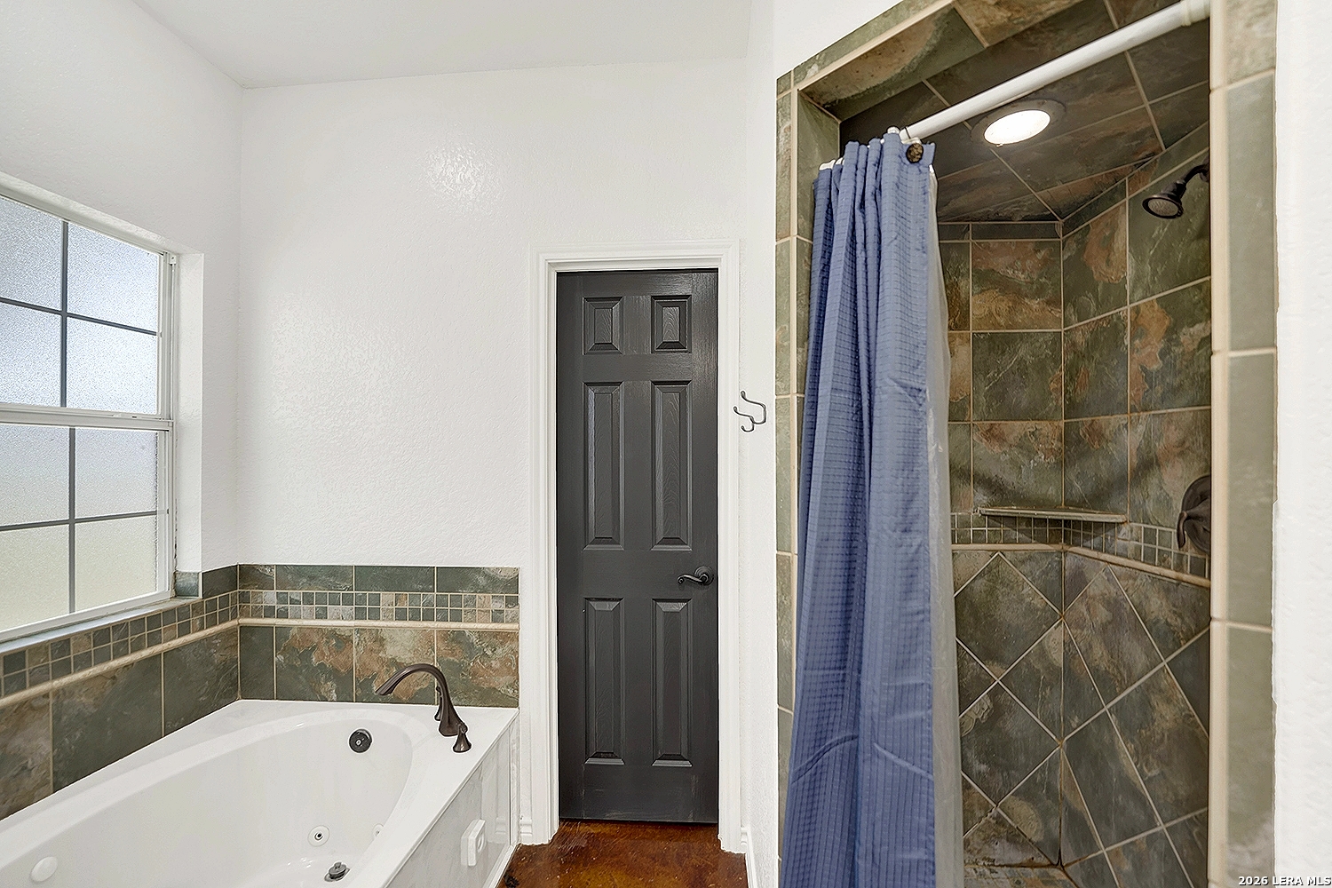 112 Park Way Poth TX 78147