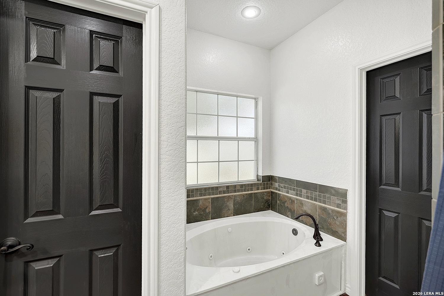 112 Park Way Poth TX 78147