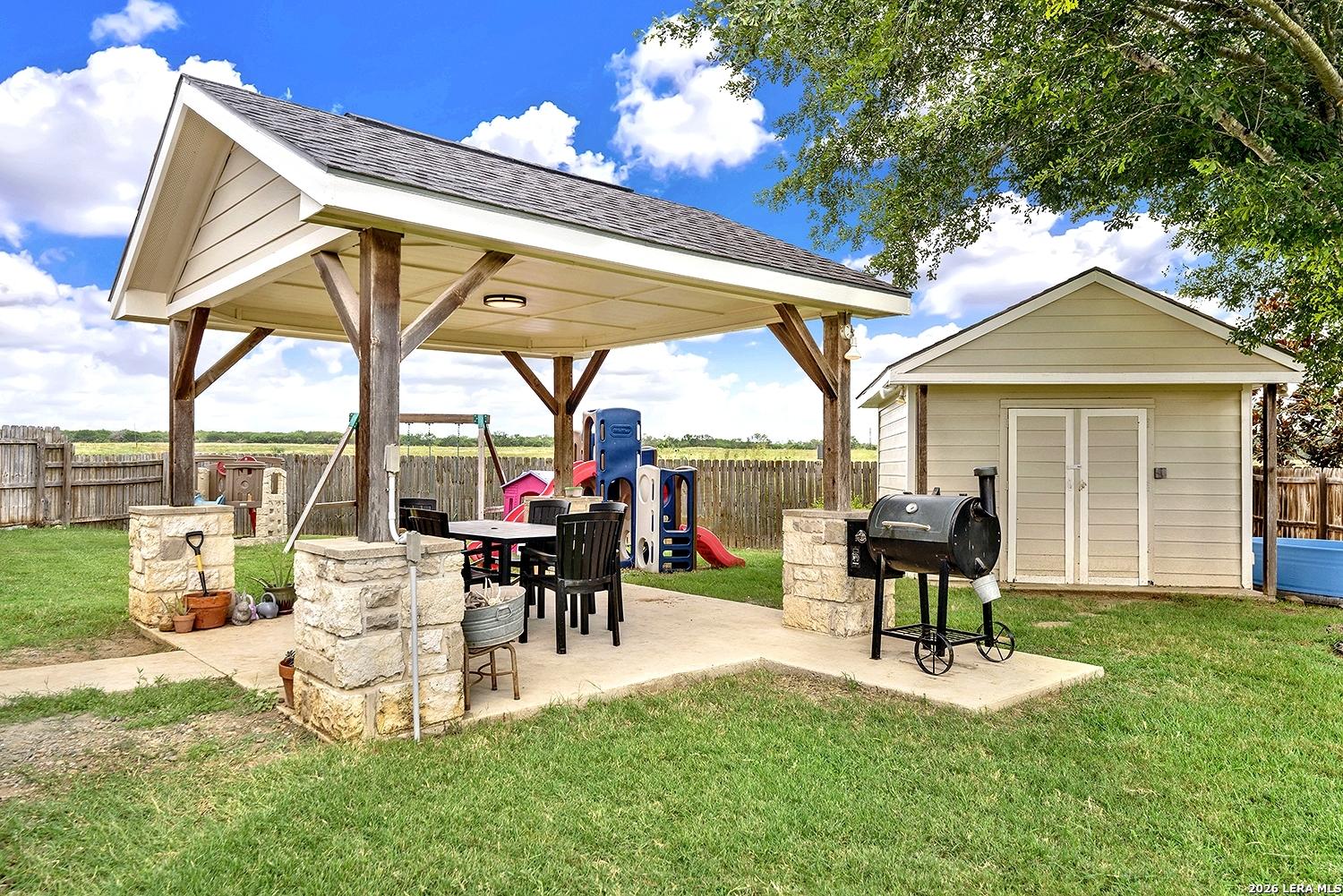 112 Park Way Poth TX 78147