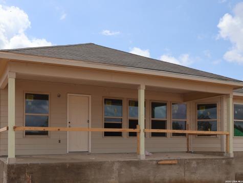 17403 Elder Walnut Drive Elmendorf TX 78112