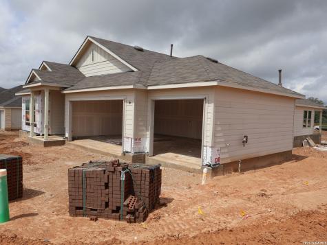 17403 Elder Walnut Drive Elmendorf TX 78112