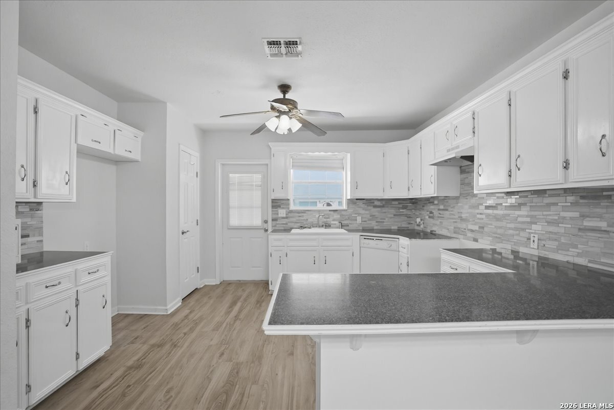 1601 Owens Avenue Three Rivers TX 78071