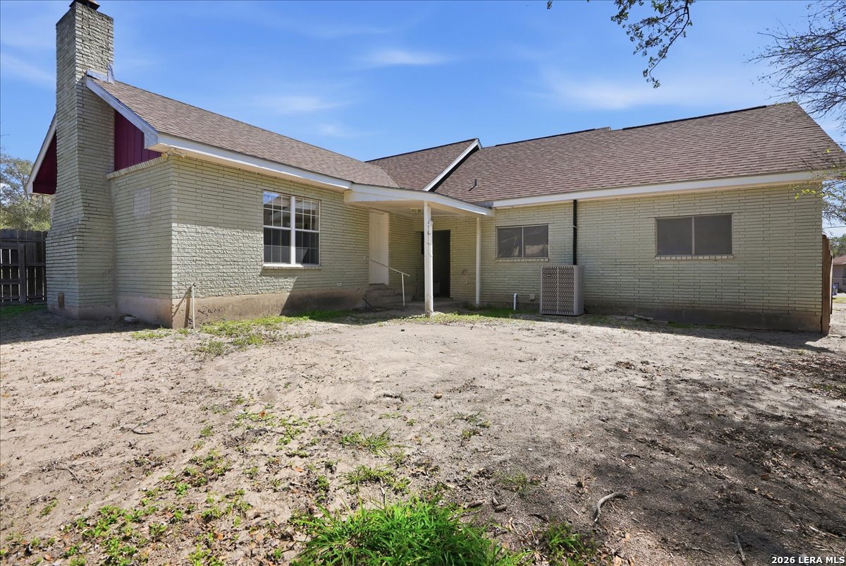 1601 Owens Avenue Three Rivers TX 78071