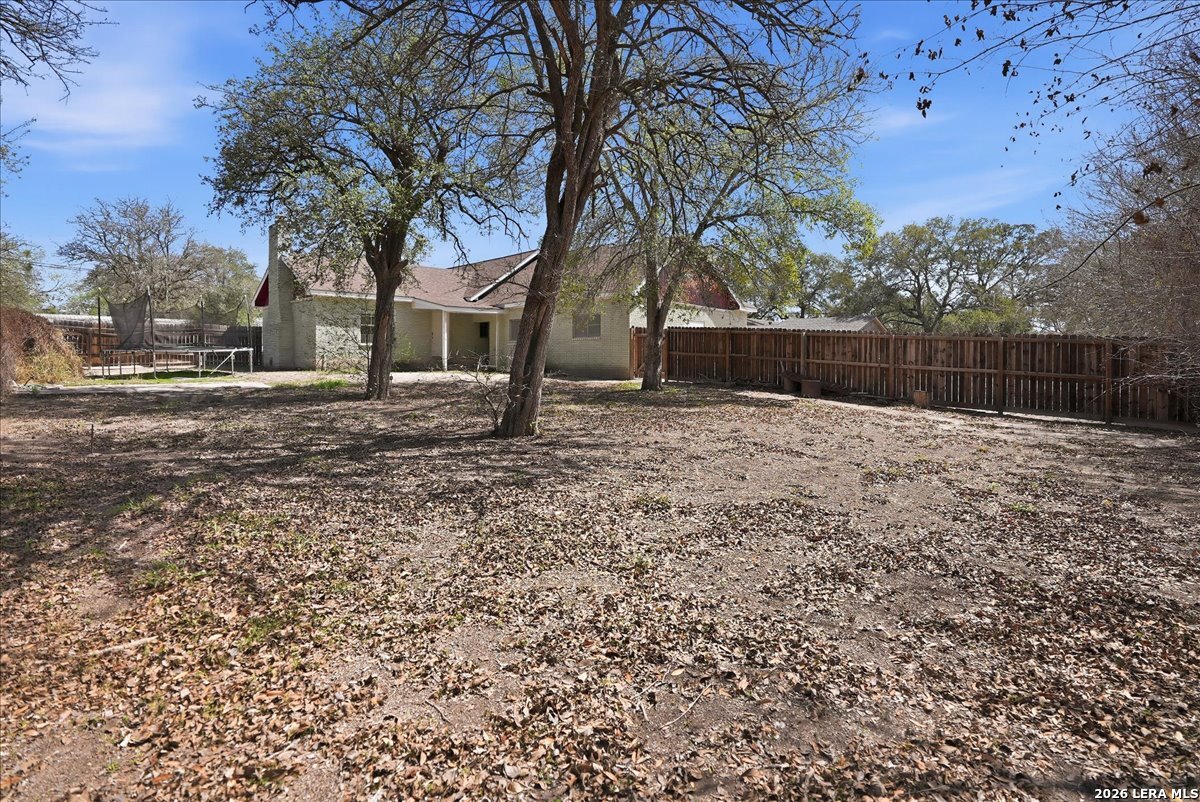 1601 Owens Avenue Three Rivers TX 78071