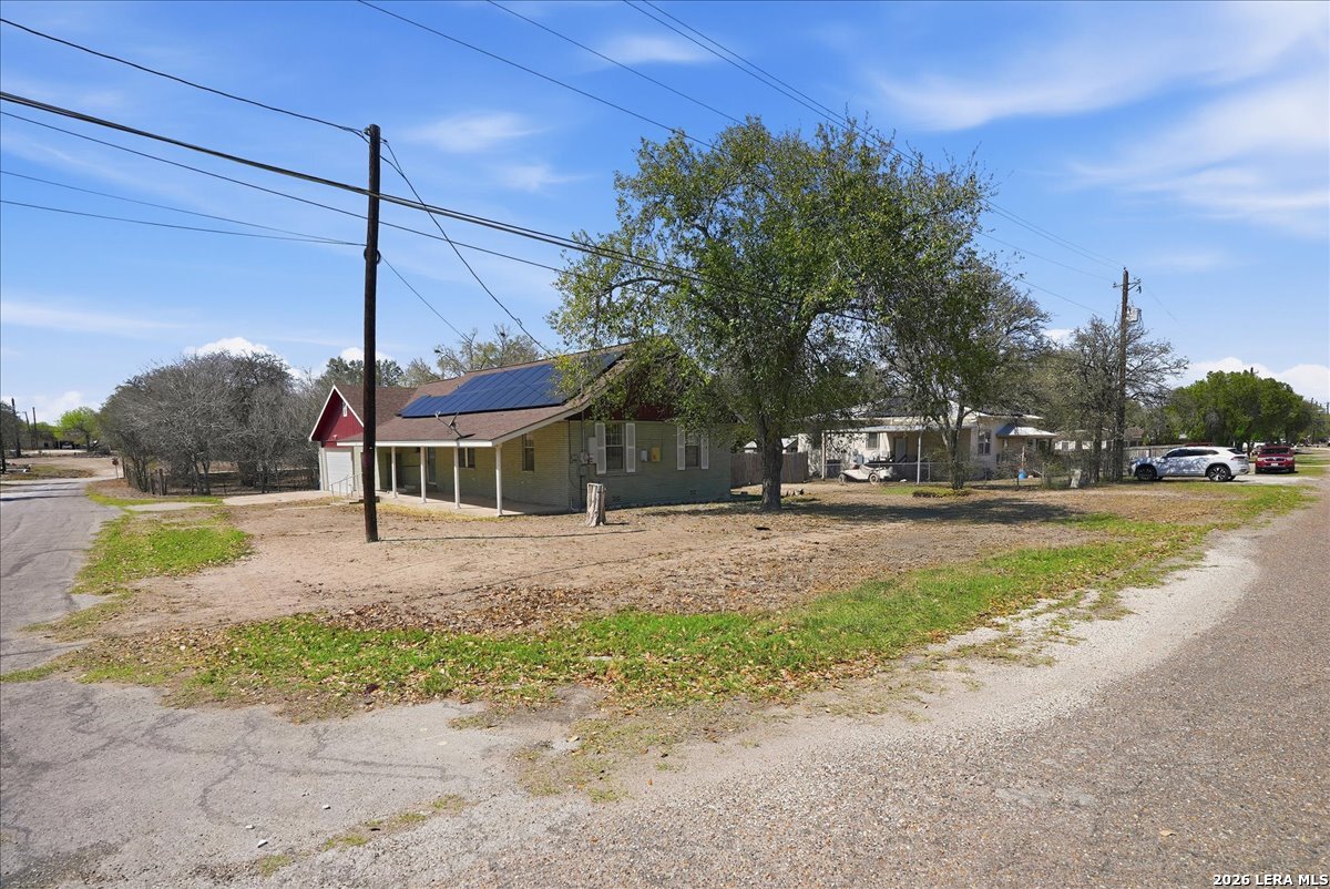 1601 Owens Avenue Three Rivers TX 78071