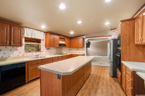 5715 Chimney Rock Canyon Lake TX 78133