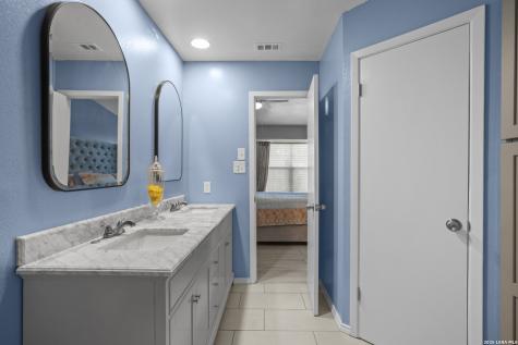 2605 Corian Glen San Antonio TX 78219