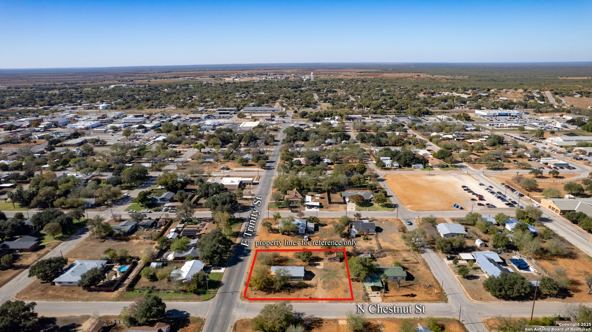719 E Trinity Pearsall TX 78061