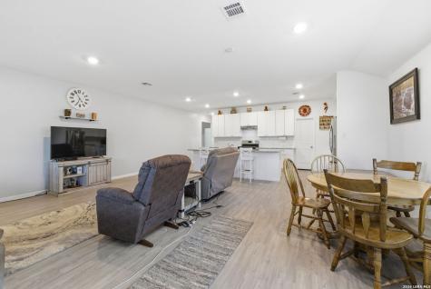 4331 Southton Loch San Antonio TX 78223