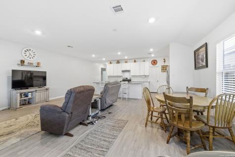 4331 Southton Loch San Antonio TX 78223