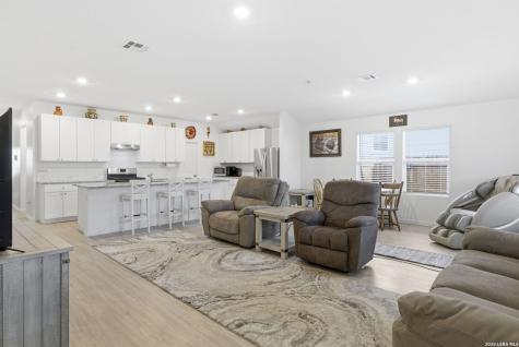 4331 Southton Loch San Antonio TX 78223