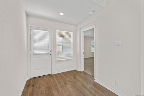 632 Sumpter Banks Cibolo TX 78108