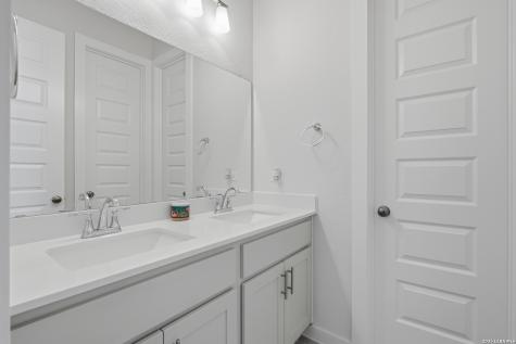 339 Sugarcane New Braunfels TX 78132