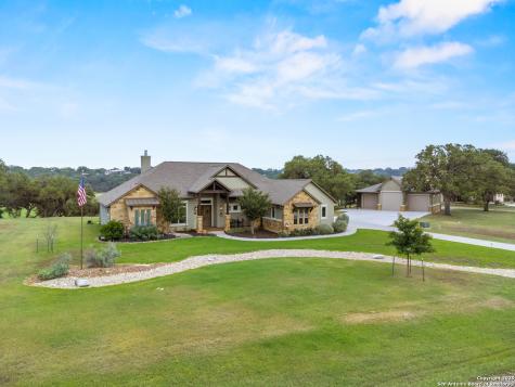 228 Lucky Ridge Bandera TX 78003