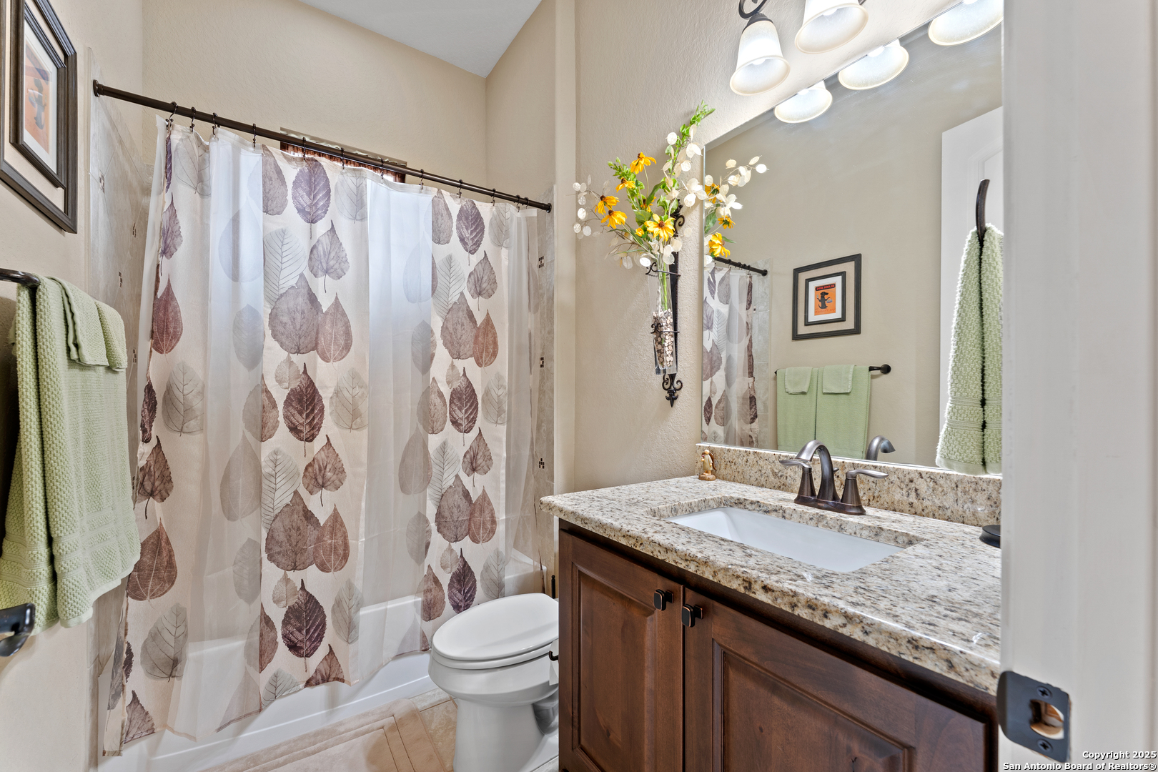 228 Lucky Ridge Bandera TX 78003