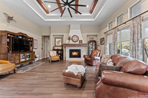 228 Lucky Ridge Bandera TX 78003