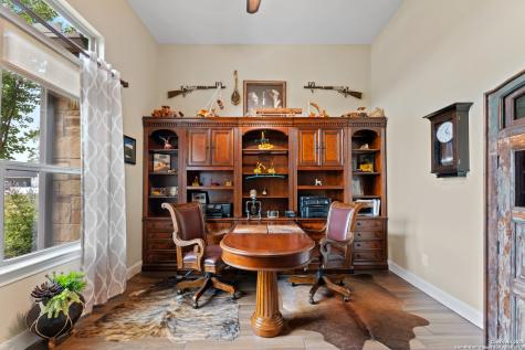 228 Lucky Ridge Bandera TX 78003