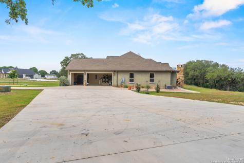 228 Lucky Ridge Bandera TX 78003