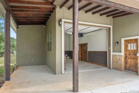 228 Lucky Ridge Bandera TX 78003