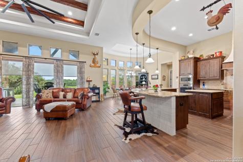 228 Lucky Ridge Bandera TX 78003