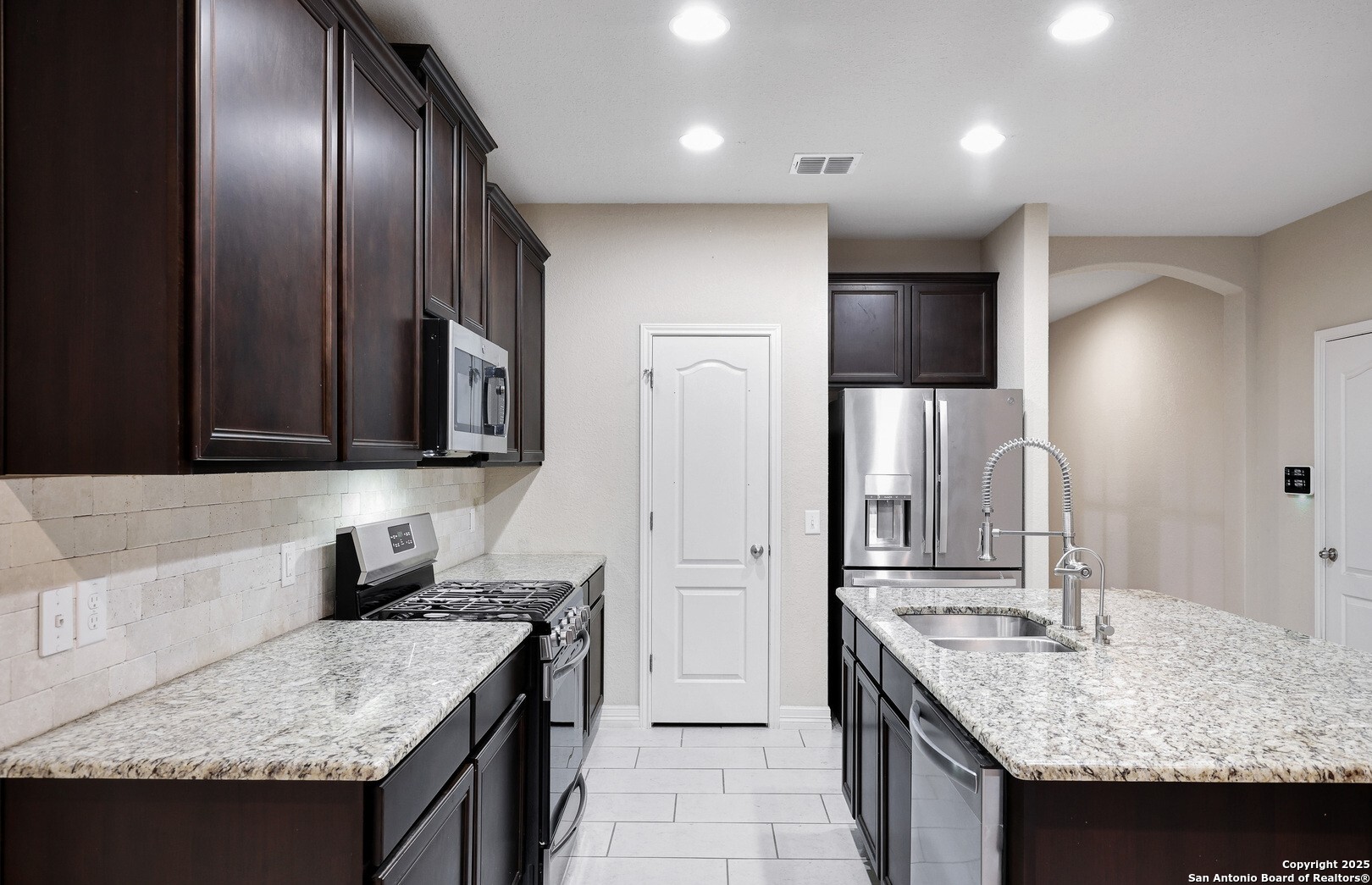 9615 Rousseau San Antonio TX 78245