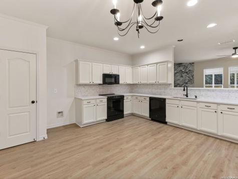 834 Magnolia Mist San Antonio TX 78216