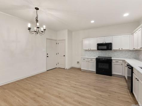834 Magnolia Mist San Antonio TX 78216