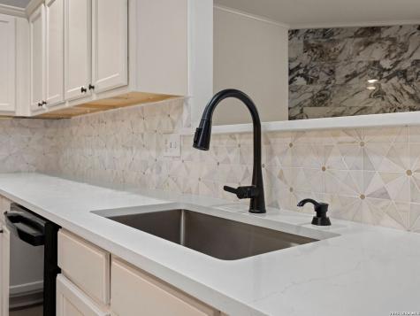 834 Magnolia Mist San Antonio TX 78216