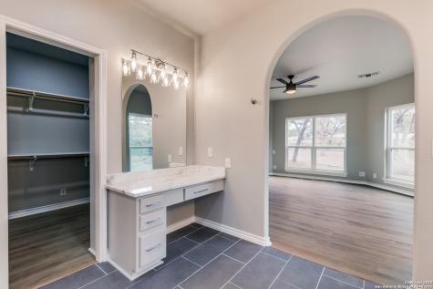 20784 Bluehill Pass Helotes TX 78023