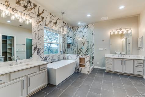 20784 Bluehill Pass Helotes TX 78023