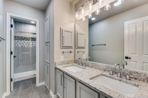 20784 Bluehill Pass Helotes TX 78023