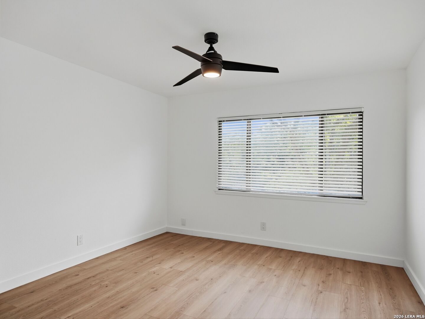 568 W Quill Drive San Antonio TX 78228
