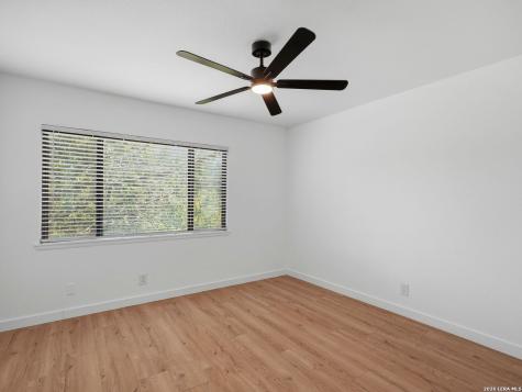 568 W Quill Drive San Antonio TX 78228