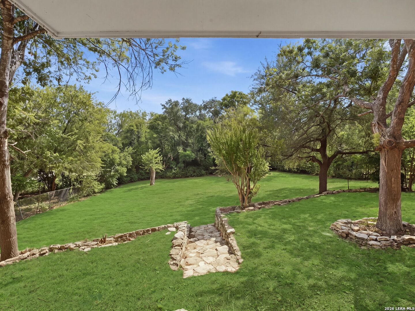 568 W Quill Drive San Antonio TX 78228