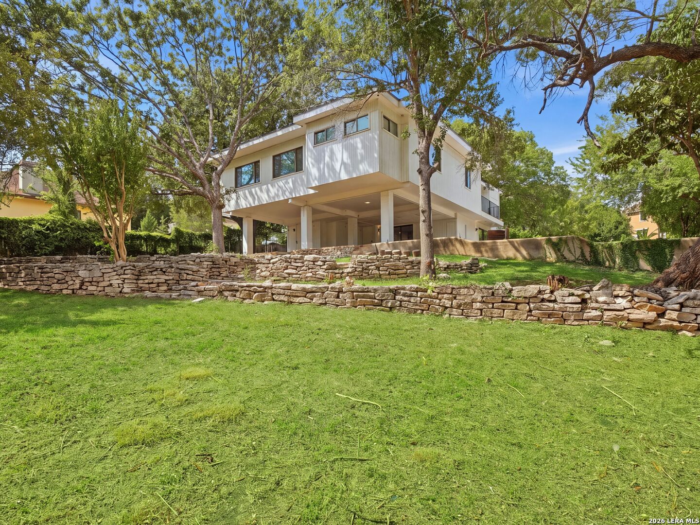 568 W Quill Drive San Antonio TX 78228
