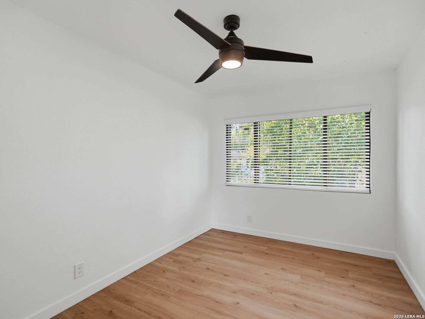 568 W Quill Drive San Antonio TX 78228