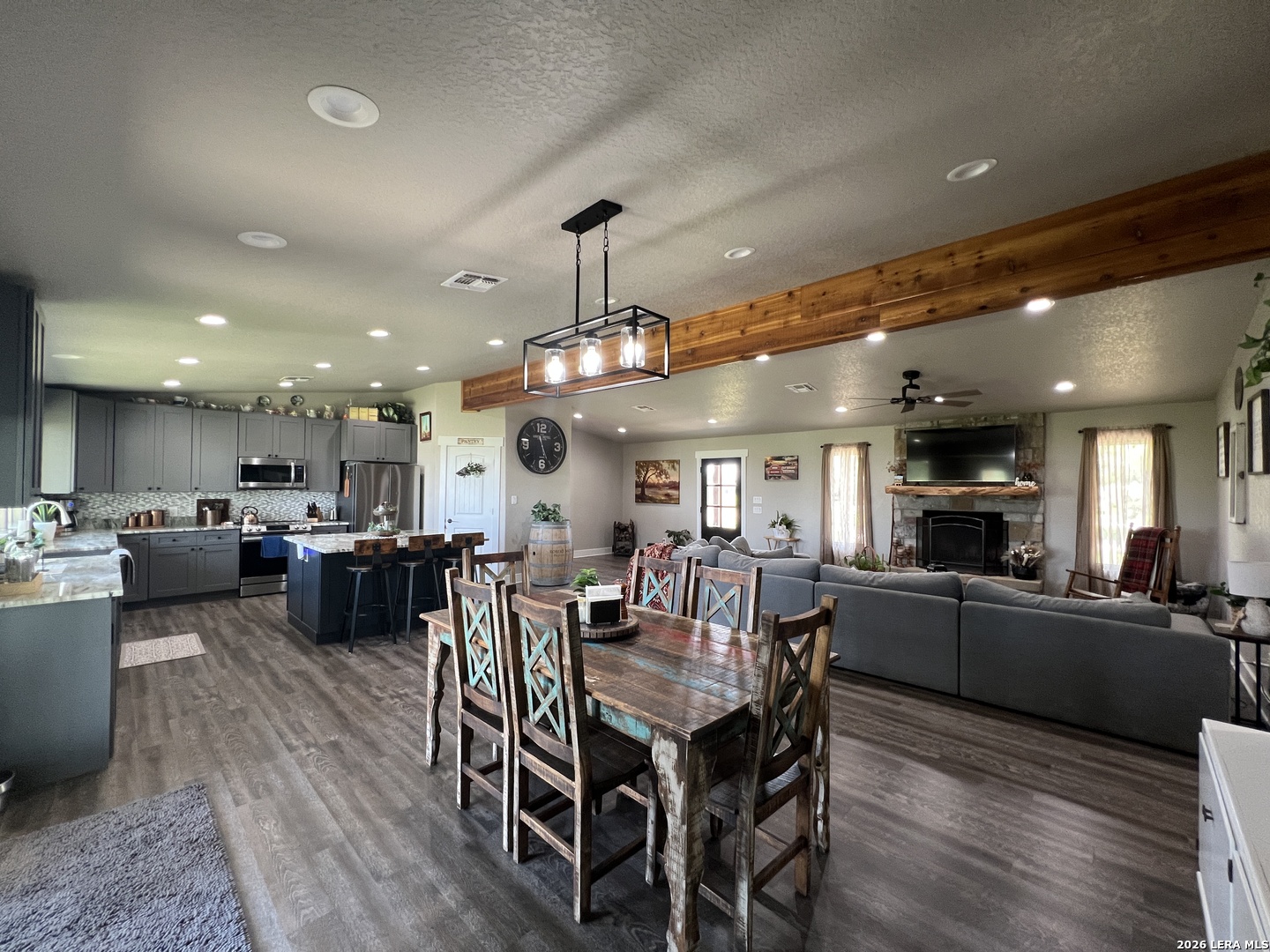 1797 W Us Highway 90 East Hondo TX 78861