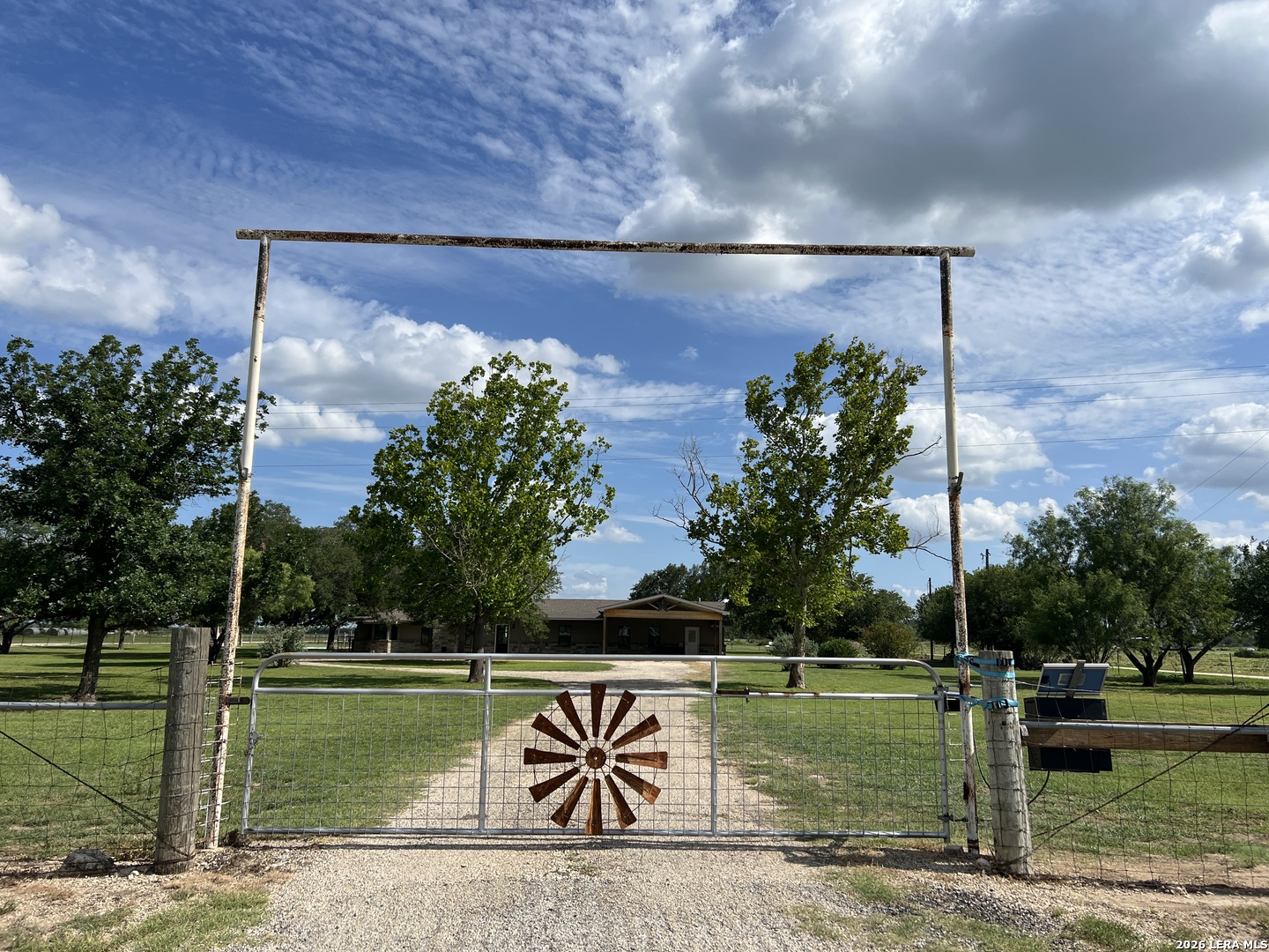 1797 W Us Highway 90 East Hondo TX 78861