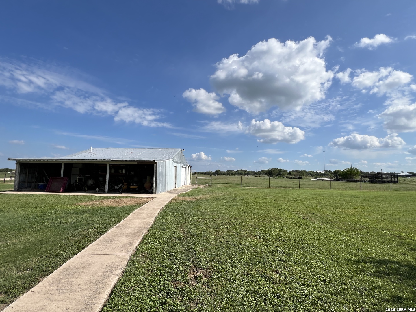 1797 W Us Highway 90 East Hondo TX 78861