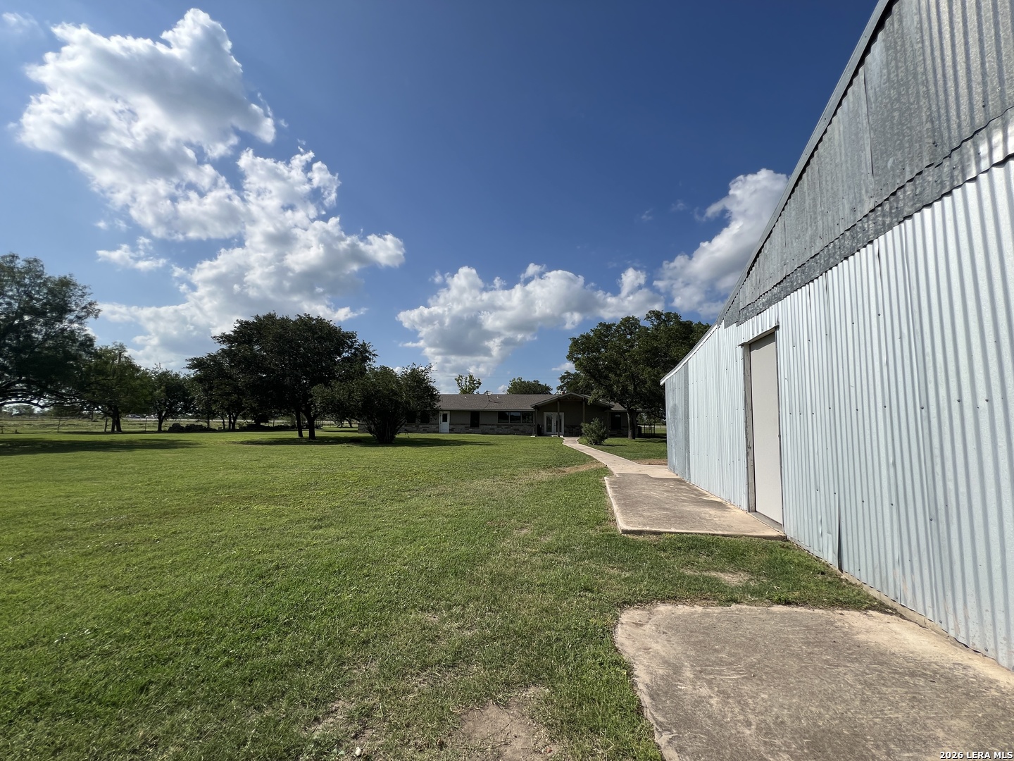 1797 W Us Highway 90 East Hondo TX 78861