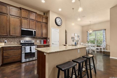 820 Mission Hills New Braunfels TX 78130